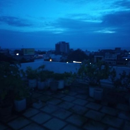 Ocean Pebbles Apartment Dehiwala-Mount Lavinia ภายนอก รูปภาพ