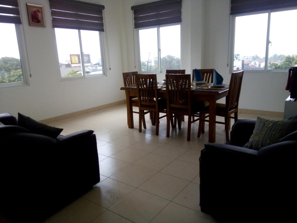 Ocean Pebbles Apartment Dehiwala-Mount Lavinia ภายนอก รูปภาพ