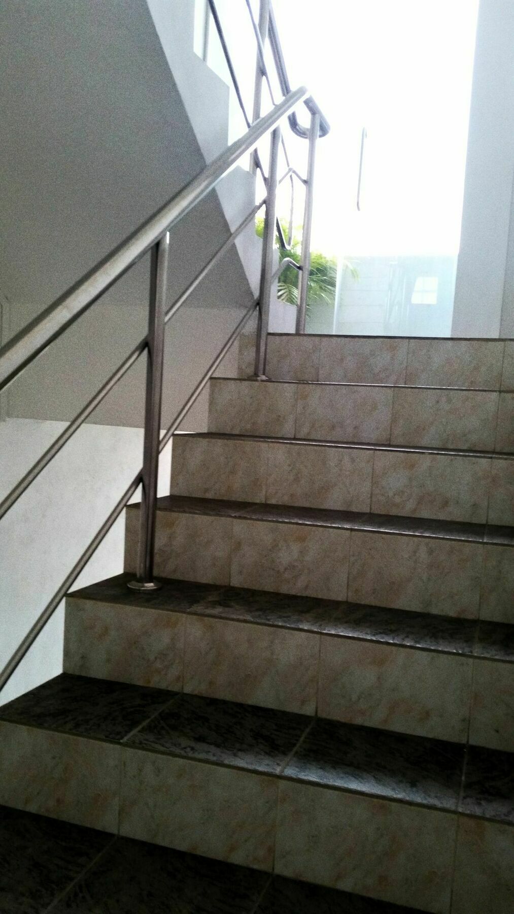 Ocean Pebbles Apartment Dehiwala-Mount Lavinia ภายนอก รูปภาพ